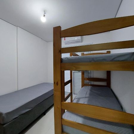 Apartamento perto da praia no Indaiá Bertioga Exterior foto